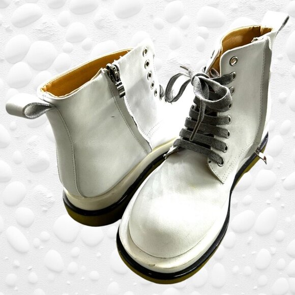 White Faux Leather Boots Size 8 - Picture 2 of 9